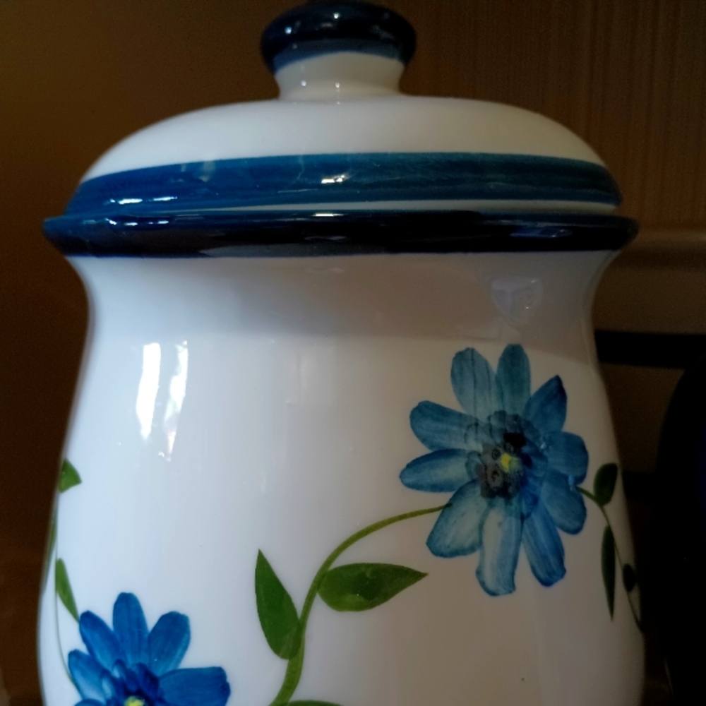 Ceramic glazed